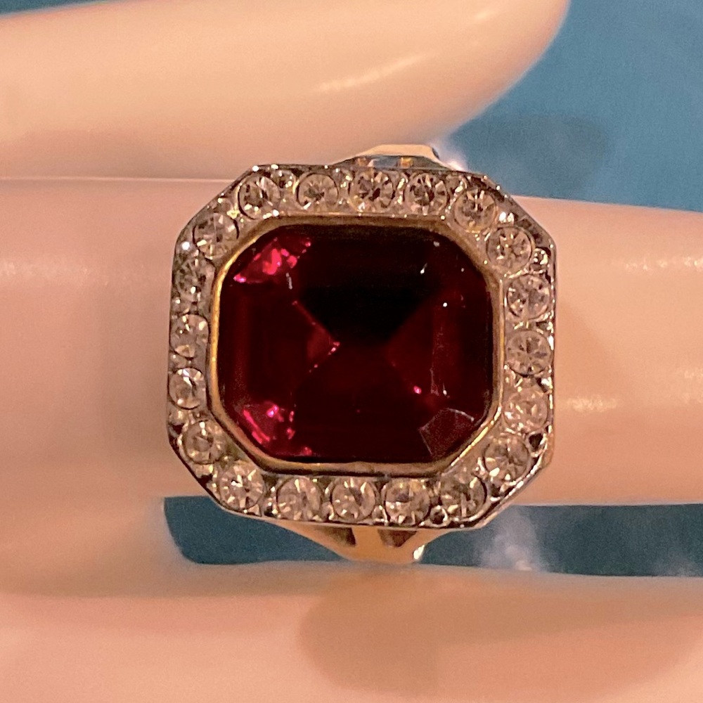 Roman ruby red ring